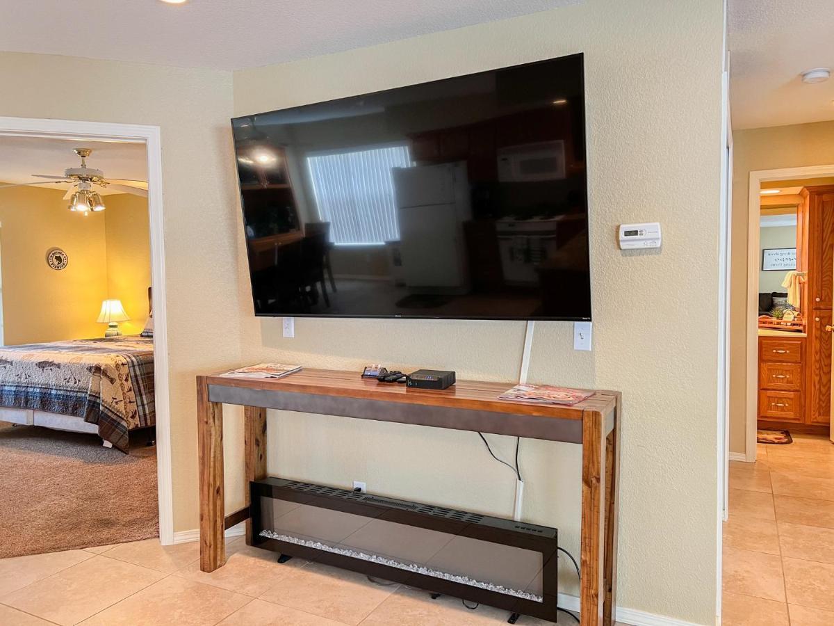 Lake Front 2Br Walk-In With Large Deck - Free Tickets Included - 79-1 Branson Exteriér fotografie